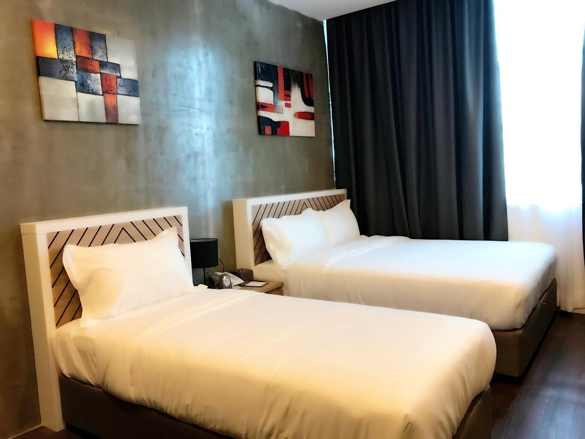 เค บูทิก โฮเต็ล Hotel เตลุคอินทัน ภายนอก รูปภาพ