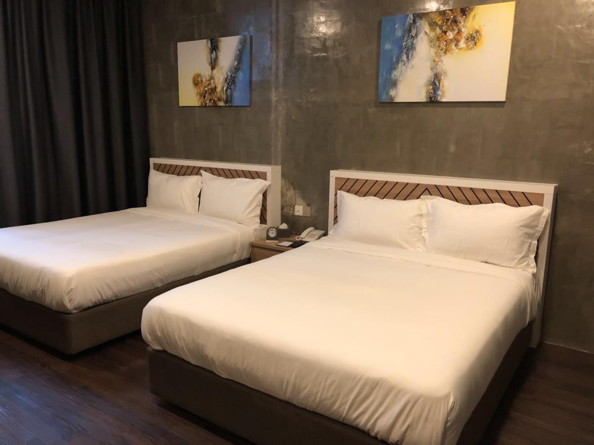เค บูทิก โฮเต็ล Hotel เตลุคอินทัน ภายนอก รูปภาพ