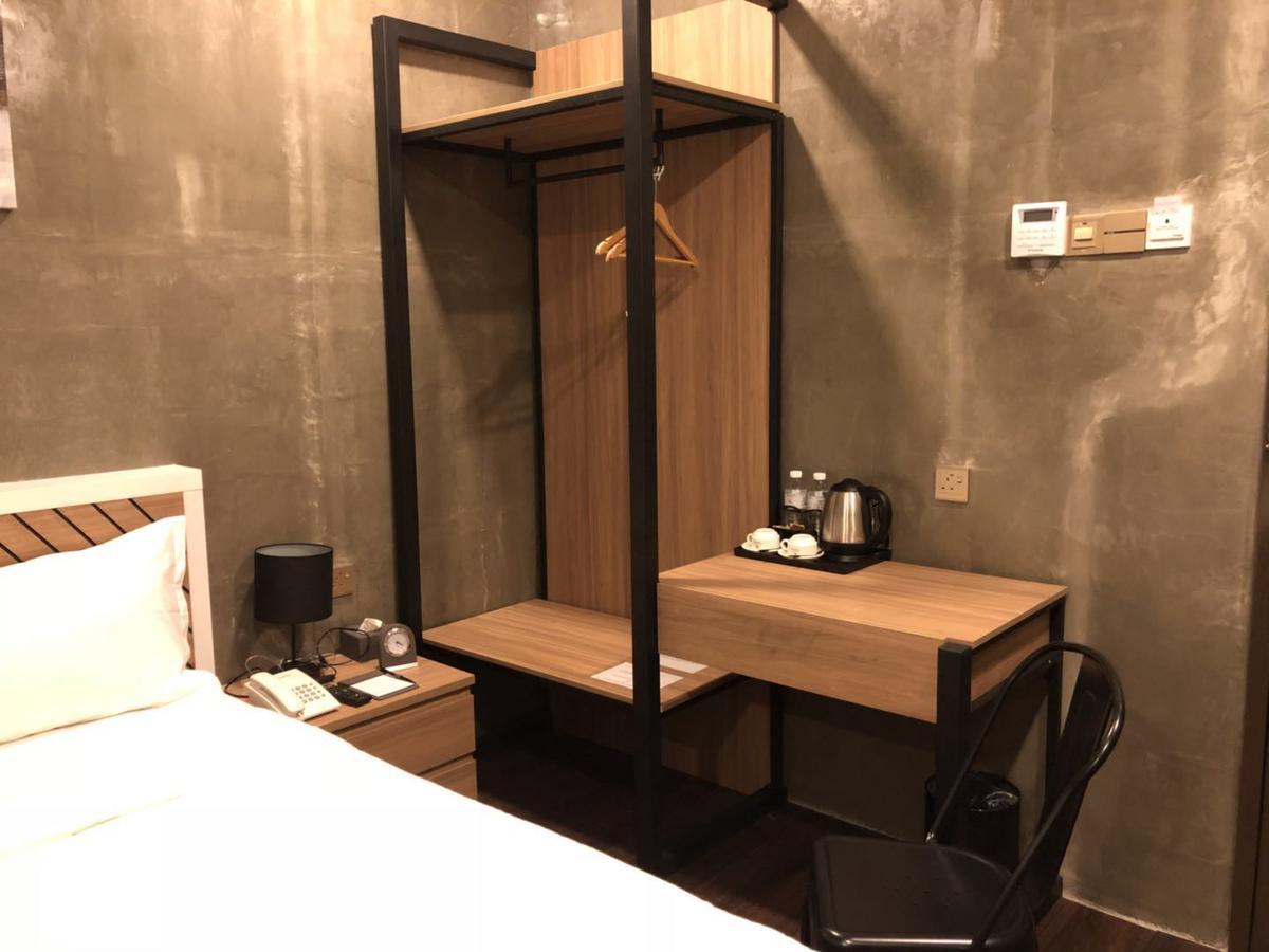 เค บูทิก โฮเต็ล Hotel เตลุคอินทัน ภายนอก รูปภาพ